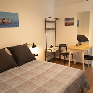 la-casetta-di-napoli.hotels-amalfi.com/